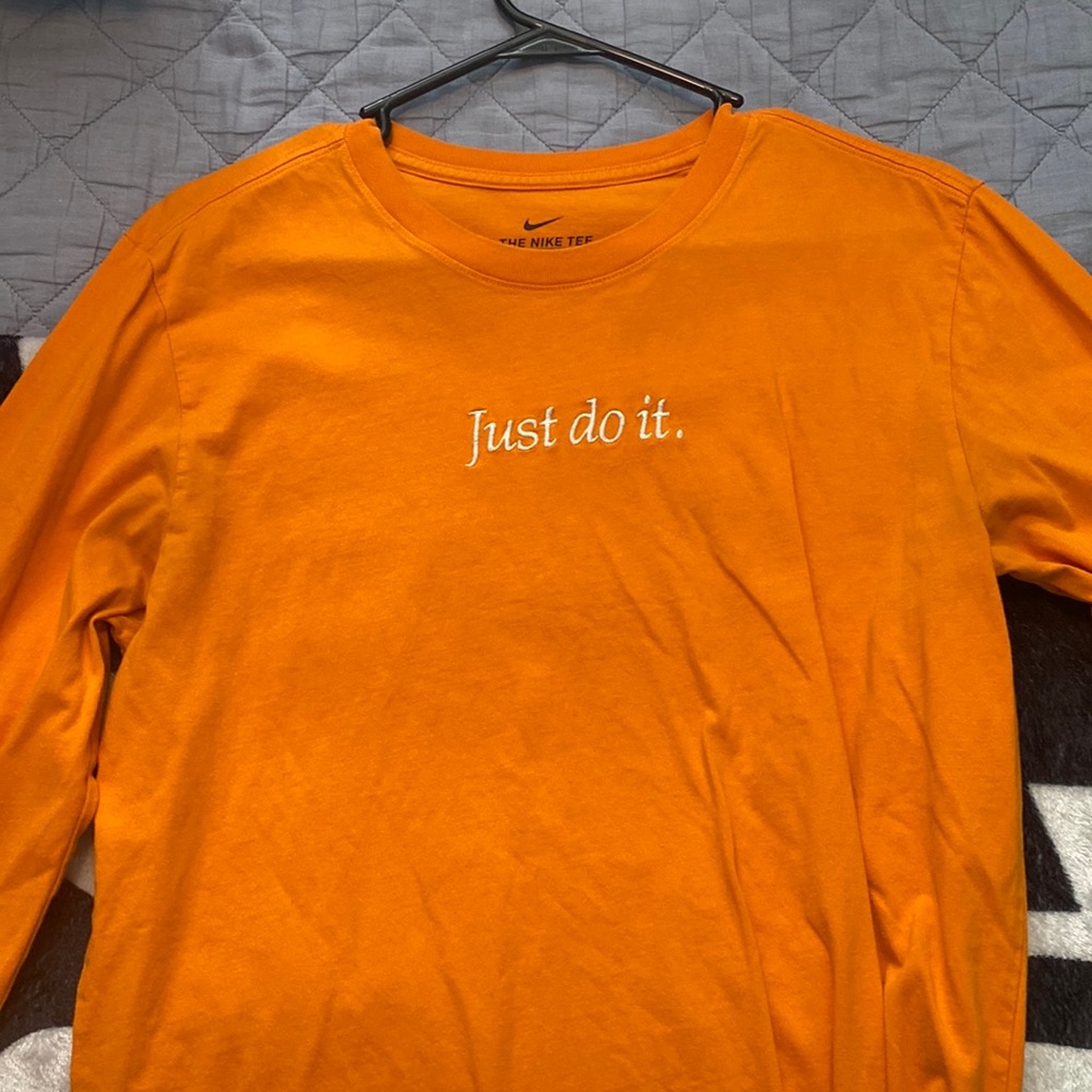 Nike long sleeve tee